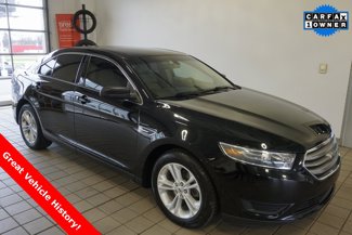 Used 2017 Ford Taurus SE image 1