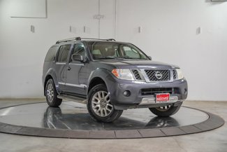 Used 2010 Nissan Pathfinder LE w/ Navigation Pkg image 1