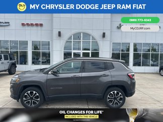 Used 2022 Jeep Compass Limited image 1