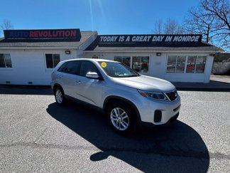 Used 2015 Kia Sorento LX image 1