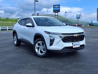 Used 2024 Chevrolet Trax LS w/ LS Convenience Package image 1