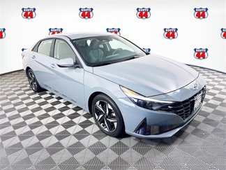 Used 2023 Hyundai Elantra Limited w/ Cargo Package image 1