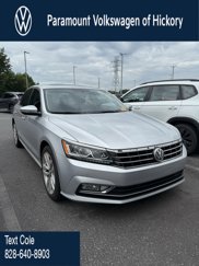 Used 2017 Volkswagen Passat 1.8T SE image 1