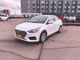 Used 2022 Hyundai Accent SE image 1
