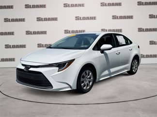 Used 2024 Toyota Corolla LE image 1