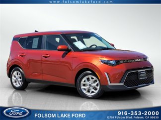 Used 2023 Kia Soul LX w/ LX Technology Package image 1