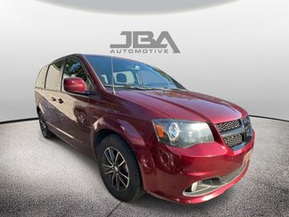 Used 2018 Dodge Grand Caravan SE image 1
