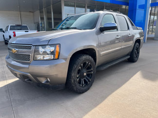 Used 2012 Chevrolet Avalanche LTZ image 1