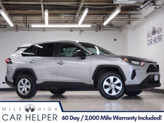 Used 2022 Toyota RAV4 LE image 1