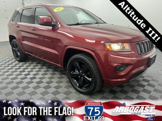 Used 2015 Jeep Grand Cherokee Altitude image 1
