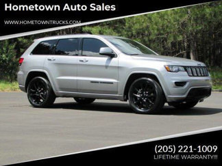 Used 2021 Jeep Grand Cherokee Laredo X image 1
