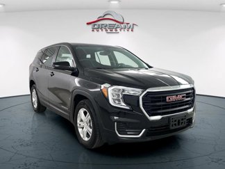 Used 2024 GMC Terrain SLE image 1