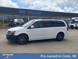 Used 2017 Dodge Grand Caravan GT image 1