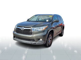 Used 2015 Toyota Highlander XLE image 1