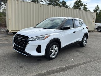 Used 2023 Nissan Kicks S image 1