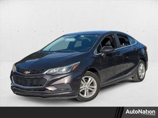 Used 2017 Chevrolet Cruze LT image 1