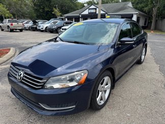 Used 2014 Volkswagen Passat 1.8T SE image 1