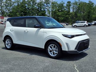 New 2025 Kia Soul S image 1