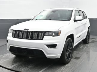 Used 2020 Jeep Grand Cherokee Altitude image 1