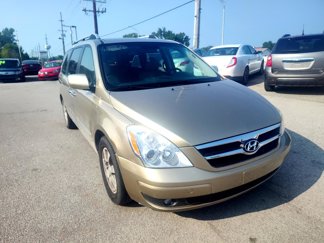Used 2007 Hyundai Entourage GLS image 1