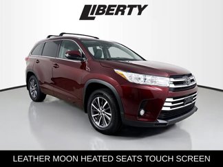 Used 2018 Toyota Highlander SE image 1