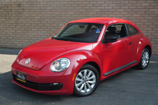 Used 2013 Volkswagen Beetle 2.5 image 1