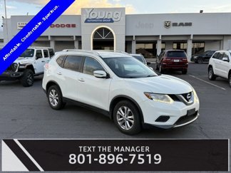 Used 2016 Nissan Rogue SV image 1
