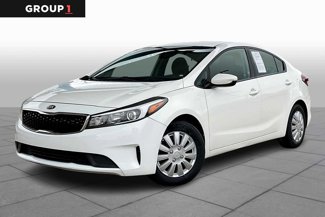 Used 2017 Kia Forte LX image 1