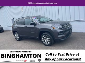 Used 2022 Jeep Compass Latitude image 1