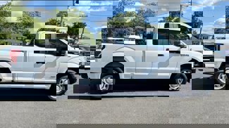 Used 2017 Ford F150 XL w/ Equipment Group 101A Mid image 1