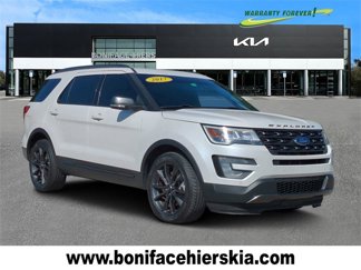 Used 2017 Ford Explorer XLT w/ Equipment Group 202A image 1