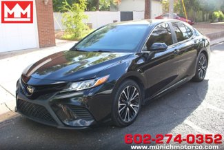 Used 2020 Toyota Camry SE image 1
