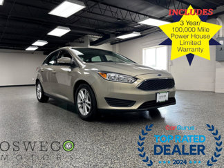 Used 2015 Ford Focus SE image 1