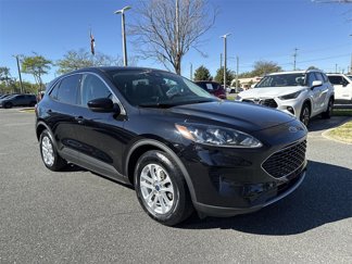 Used 2021 Ford Escape SE w/ Cold Weather Package image 1