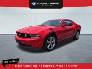 Used 2010 Ford Mustang GT image 1
