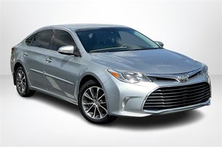 Used 2017 Toyota Avalon XLE image 1
