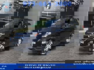Used 2021 Chevrolet Equinox LT w/ Driver Convenience Package image 1