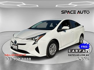 Used 2017 Toyota Prius Two image 1