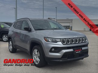 Used 2022 Jeep Compass Latitude w/ Convenience Group image 1