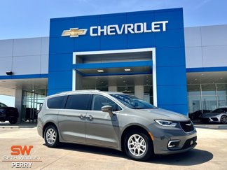 Used 2022 Chrysler Pacifica Touring-L image 1