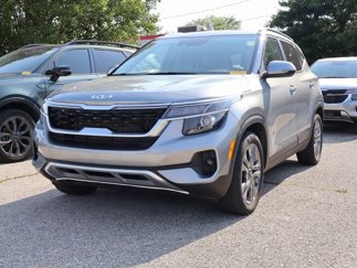 Used 2023 Kia Seltos S w/ Navigation Package image 1