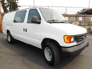 Used 2006 Ford E-250 and Econoline 250 Extended image 1