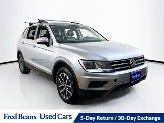 Used 2020 Volkswagen Tiguan SE image 1