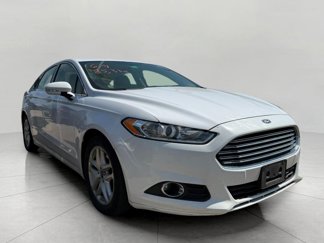Used 2015 Ford Fusion SE w/ Equipment Group 202A image 1