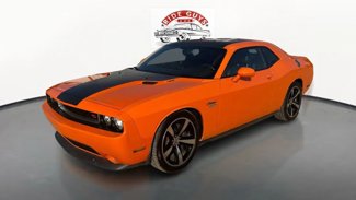 Used 2014 Dodge Challenger R/T image 1
