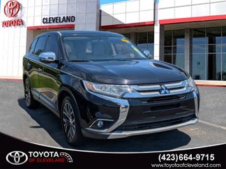 Used 2016 Mitsubishi Outlander SE image 1