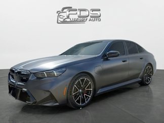 Used 2025 BMW M5 w/ Executive Package image 1