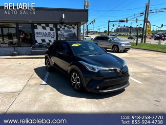 Used 2018 Toyota C-HR XLE image 1