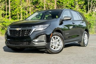 Used 2023 Chevrolet Equinox LS image 1
