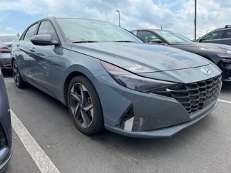 Used 2023 Hyundai Elantra Limited image 1
